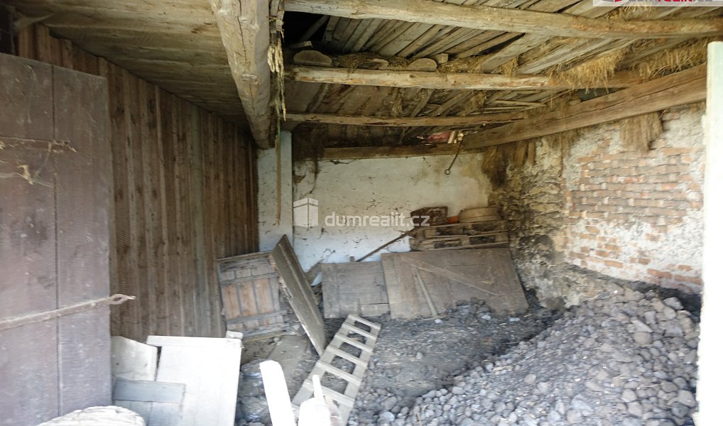 Prodej domu 60 m² s pozemkem 2 518 m², Zvěstov – náhled fotky 10