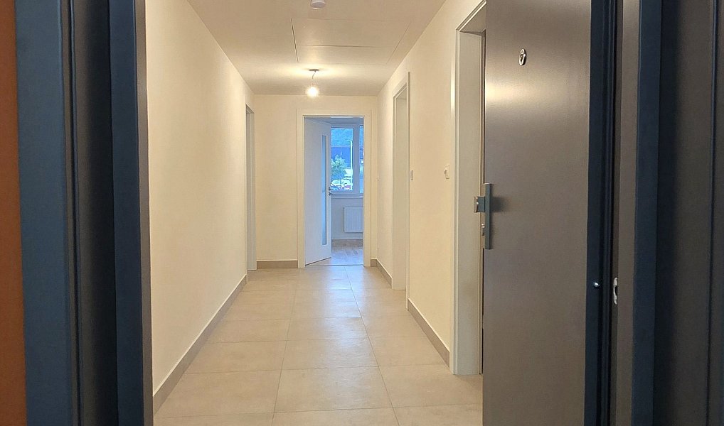 Prodej bytu 4+kk 117 m², Dobřichovice – náhled fotky 25