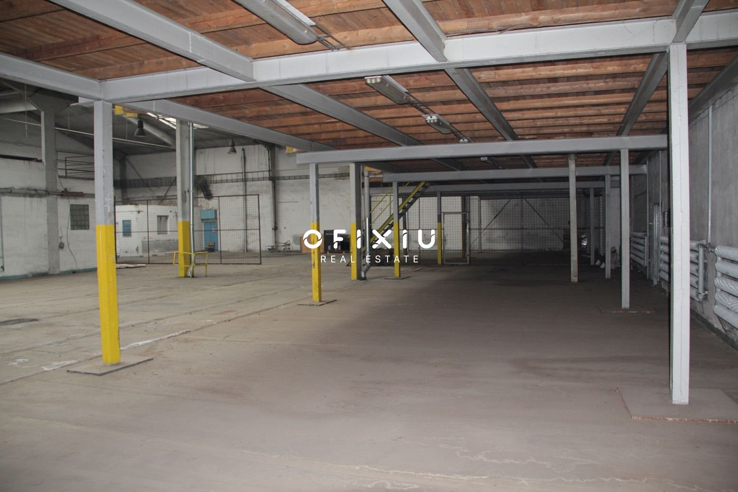 Pronájem skladovacích prostor 820 m² – pohled 2