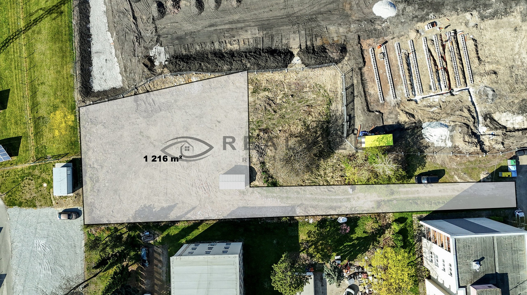 Prodej komerčního pozemku 1 261 m²