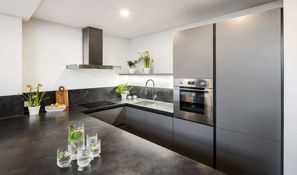 Prodej bytu 4+kk 128 m², Praha – náhled fotky 3