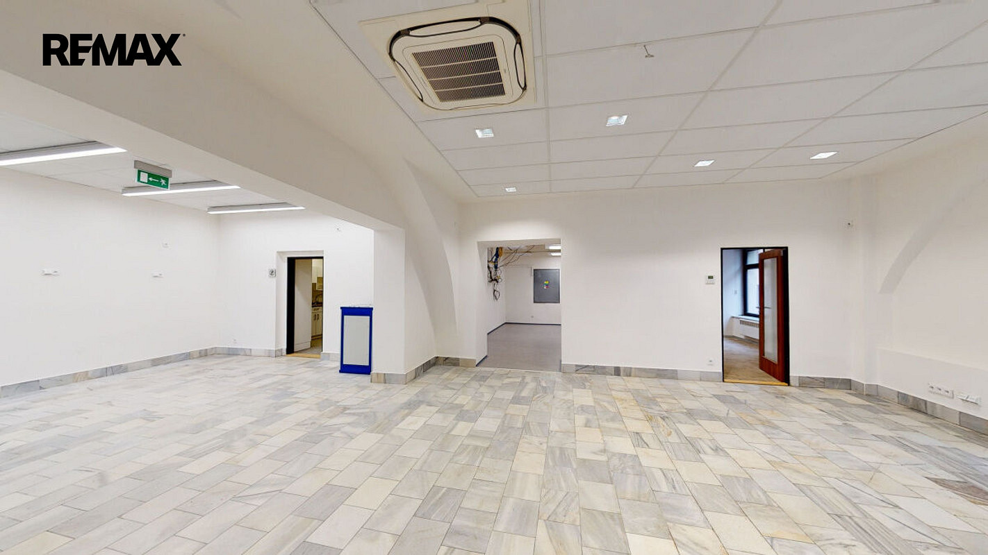 Prodej obchodních prostor 430 m²