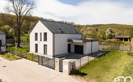 Prodej domu 184 m² s pozemkem 685 m², Mladá Boleslav - Jemníky