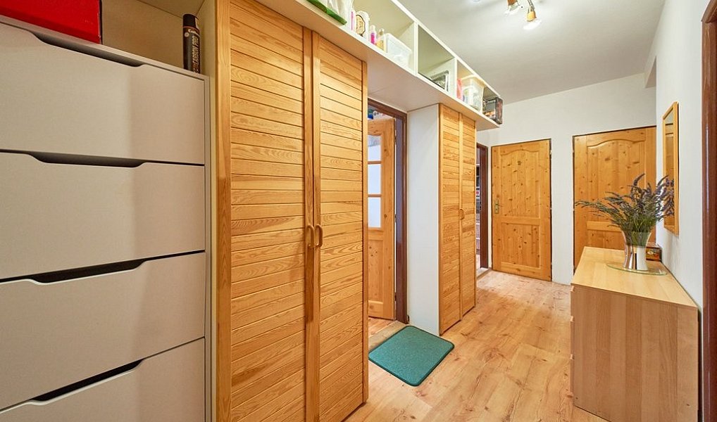 Prodej bytu 3+1 96 m², Okrouhlá – náhled fotky 18