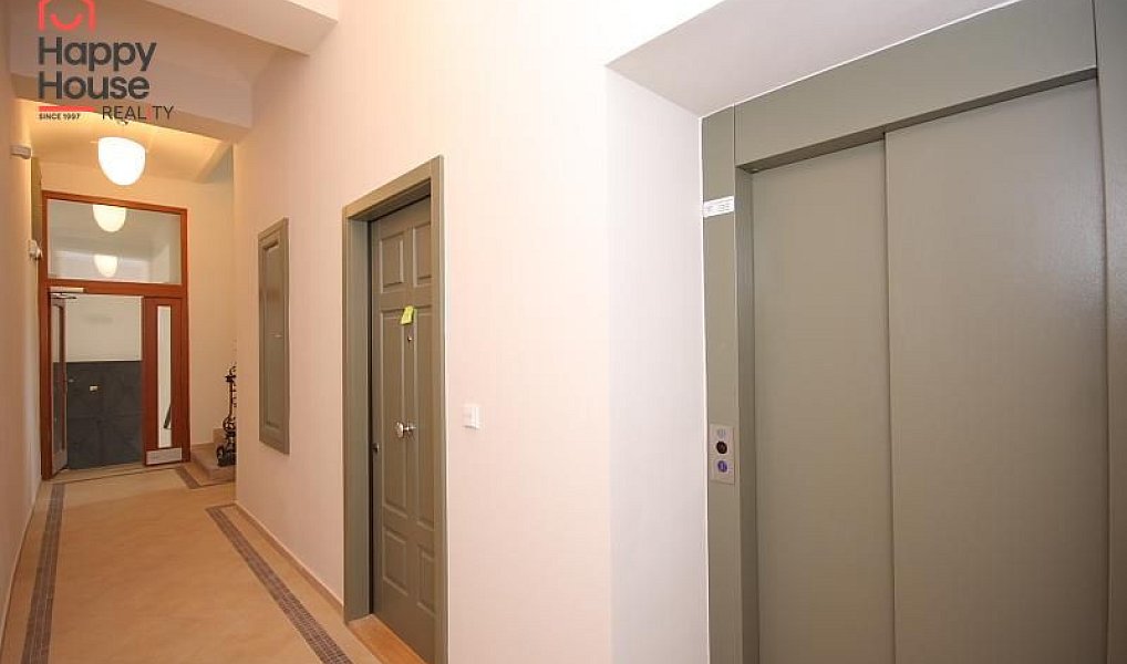 Pronájem bytu 2+kk 62 m², Praha – náhled fotky 13
