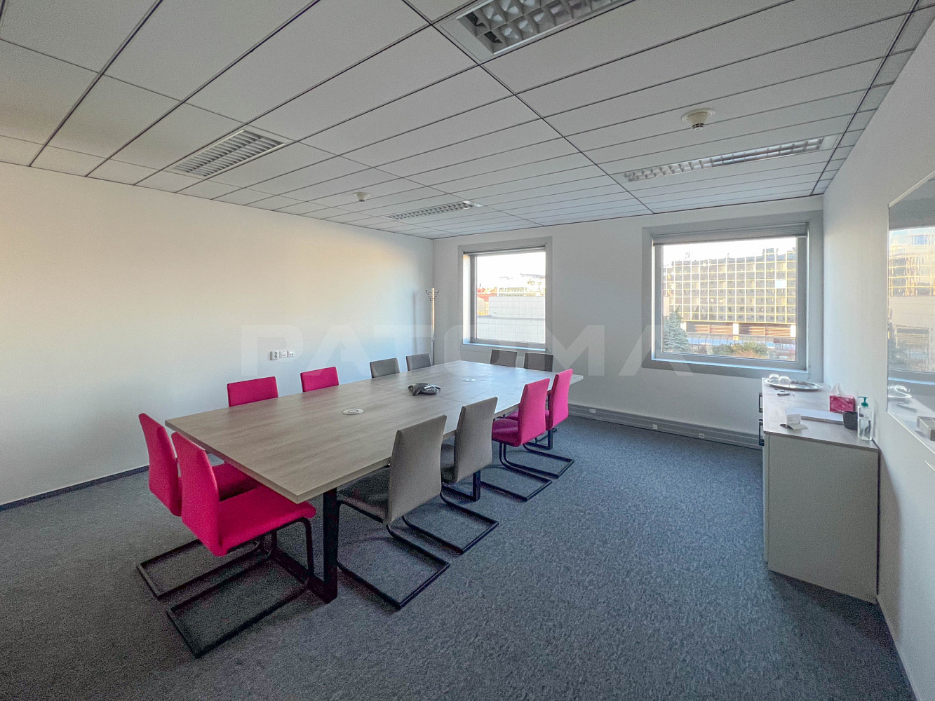Pronájem kanceláře 135 m² – fotografie 2