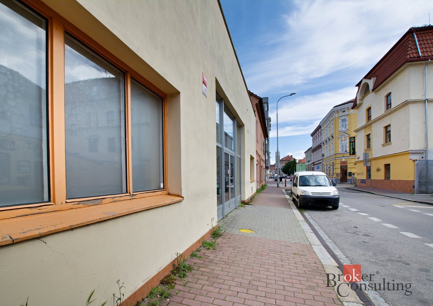 Pronájem obchodních prostor 400 m² – fotografie 3