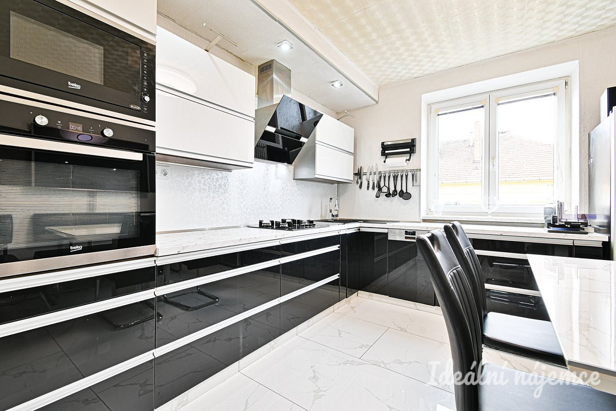 Pronájem bytu 2+1 74 m² – fotografie 5