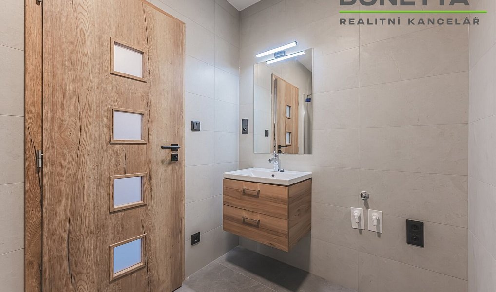Pronájem bytu 2+kk 52 m², Hradec Králové – náhled fotky 14
