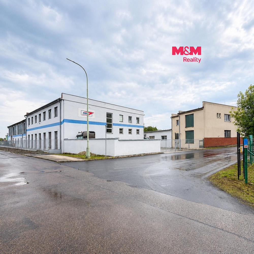 Pronájem kanceláře 158 m²
