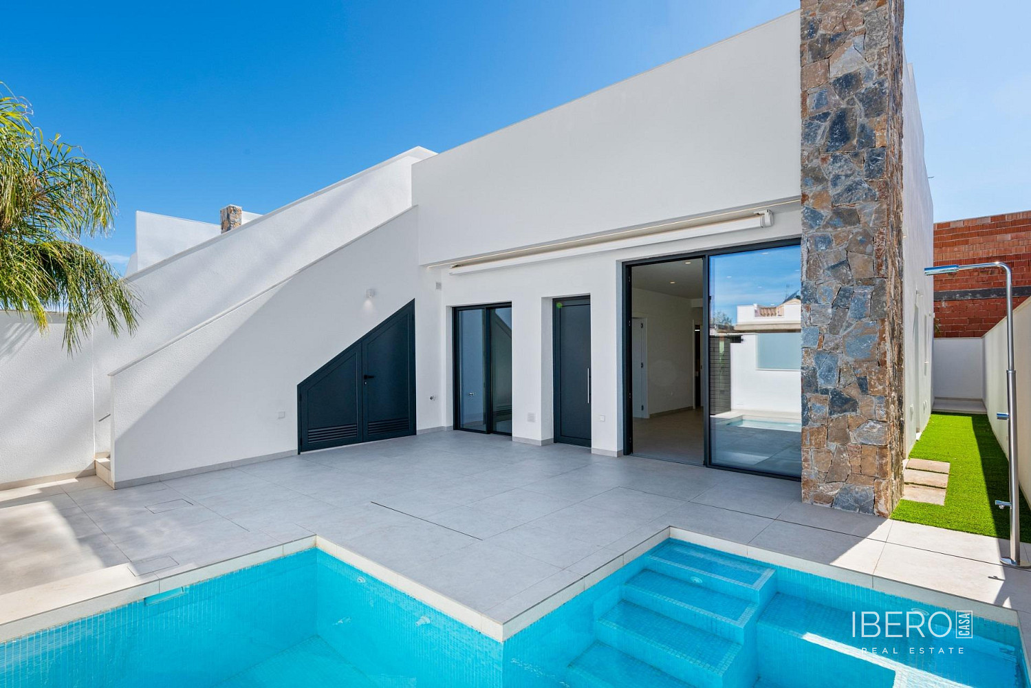 Prodej domu 80 m² s pozemkem 200 m²