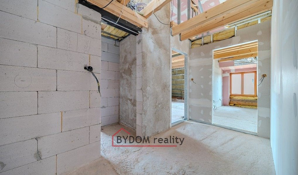 Prodej bytu 3+kk 82 m², Líšťany – náhled fotky 9