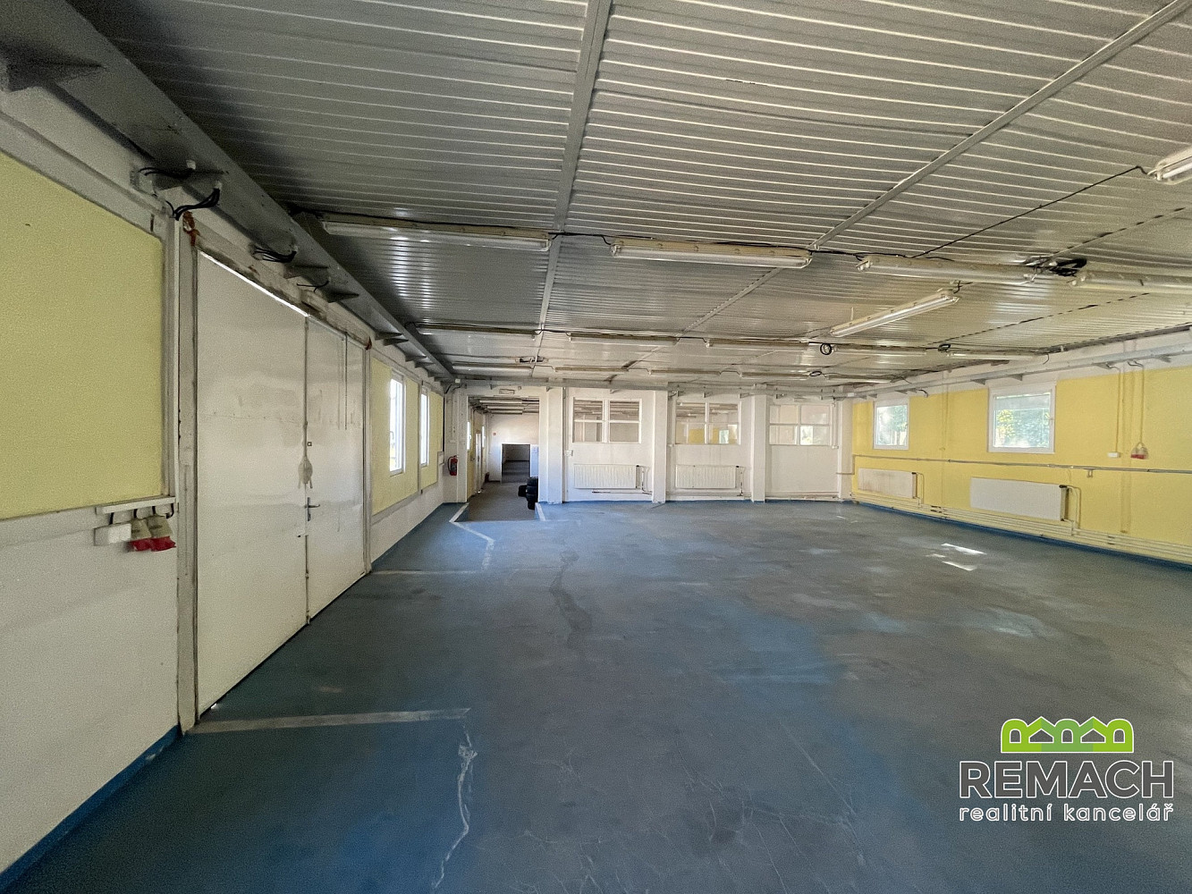 Pronájem skladovacích prostor 300 m² – fotografie 5