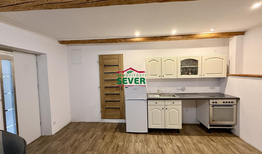 Prodej domu 220 m² s pozemkem 1 576 m², Louny – náhled fotky 16