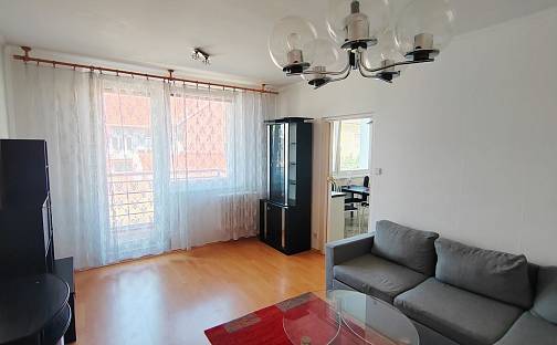 Pronájem bytu 3+1 69 m², Sadová, Hodonín