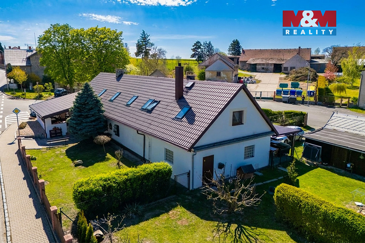 Prodej domu 390 m² s pozemkem 1 050 m² – fotografie 2