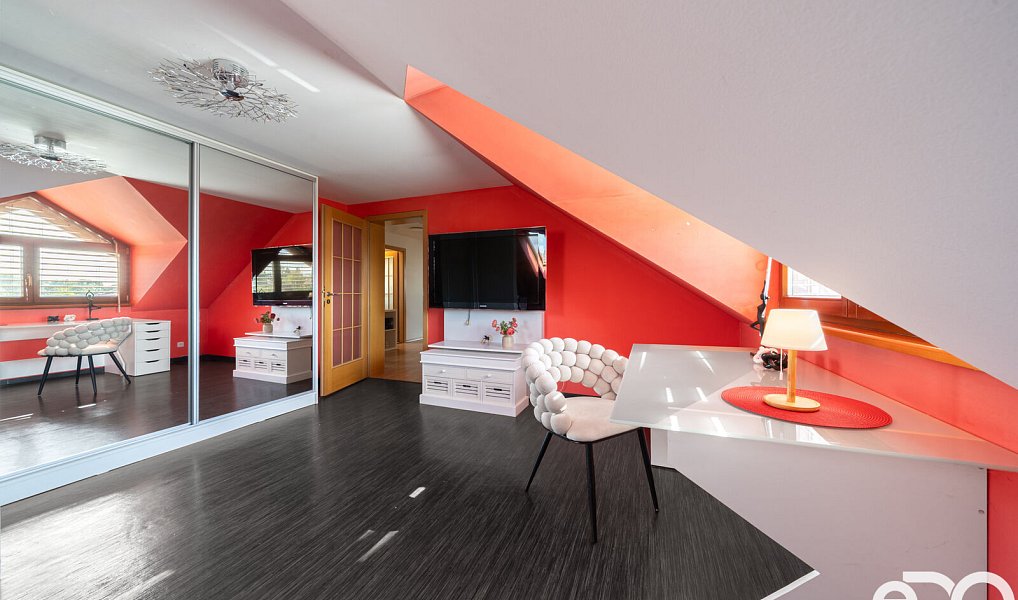 Prodej domu 340 m² s pozemkem 970 m², Kosořice – náhled fotky 17