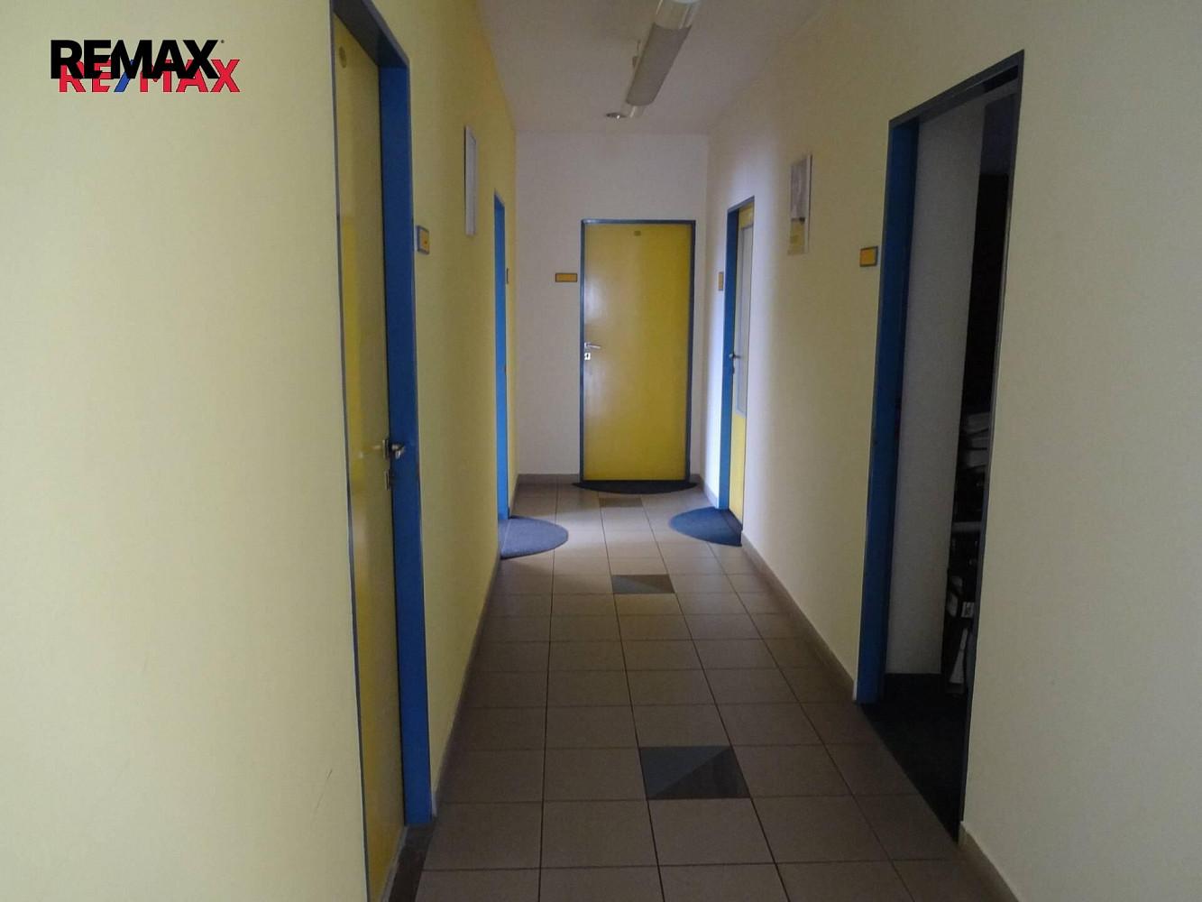 Pronájem kanceláře 14 m² – fotografie 5