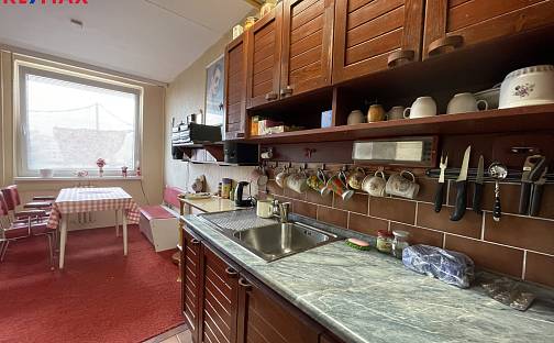 Prodej bytu 3+1 73 m², Zázvorkova, Praha 5 - Stodůlky