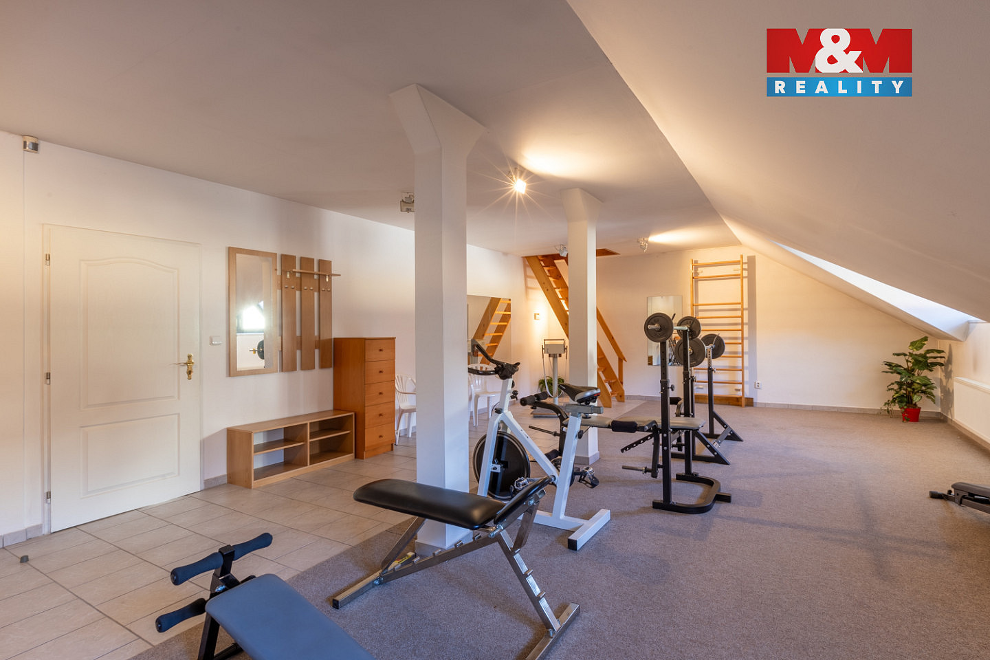 Prodej obchodních prostor 440 m² – fotografie 5