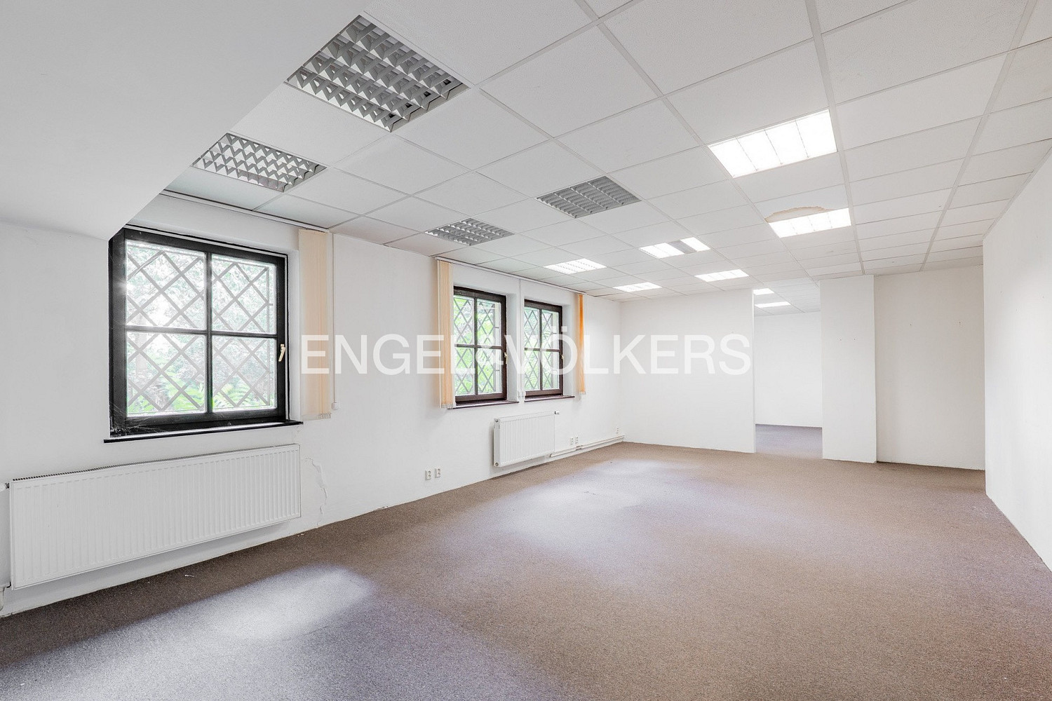 Pronájem kanceláře 849 m² – fotografie 5