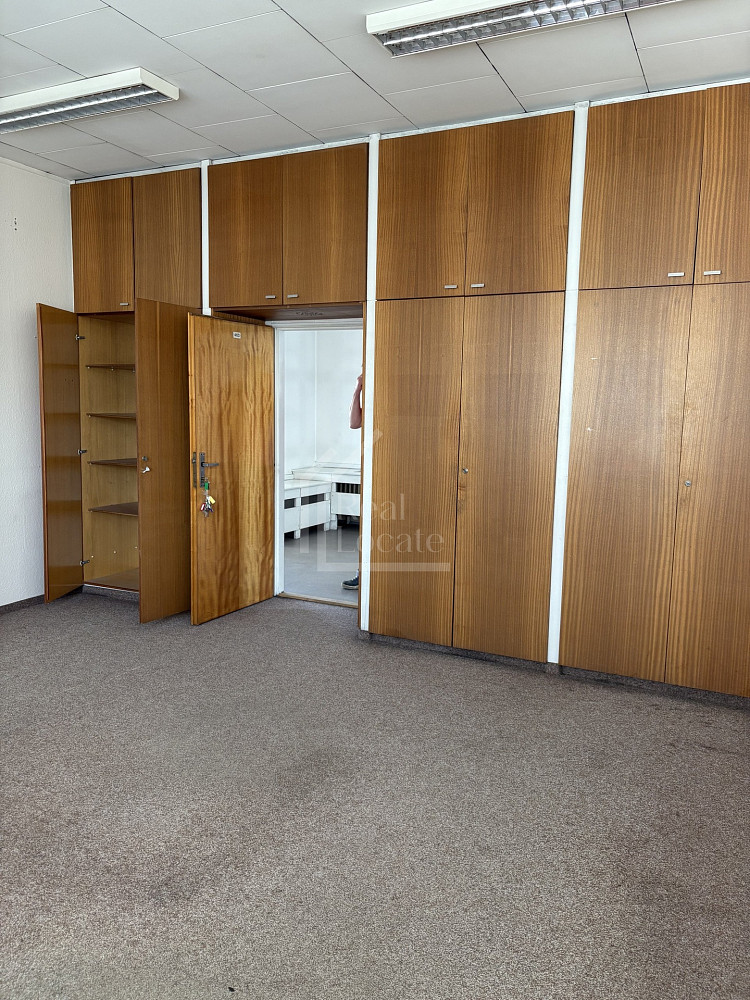Pronájem kanceláře 12 m² – fotografie 5