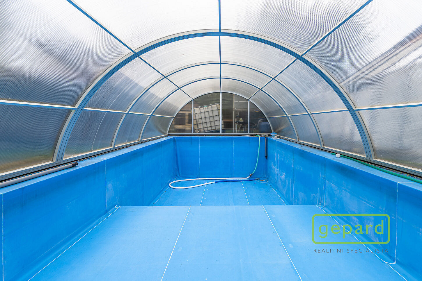 Prodej domu 204 m² s pozemkem 797 m² – fotografie 2