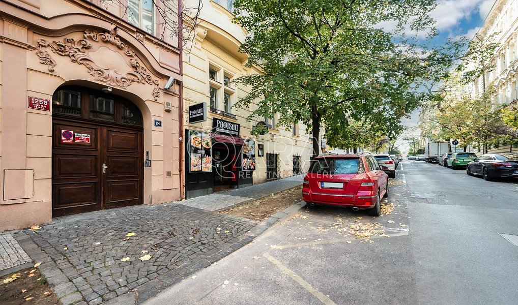 Prodej bytu 4+1 120 m², Praha – náhled fotky 25