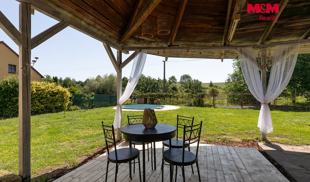 Prodej domu 230 m² s pozemkem 225 m², Hněvošice – náhled fotky 2