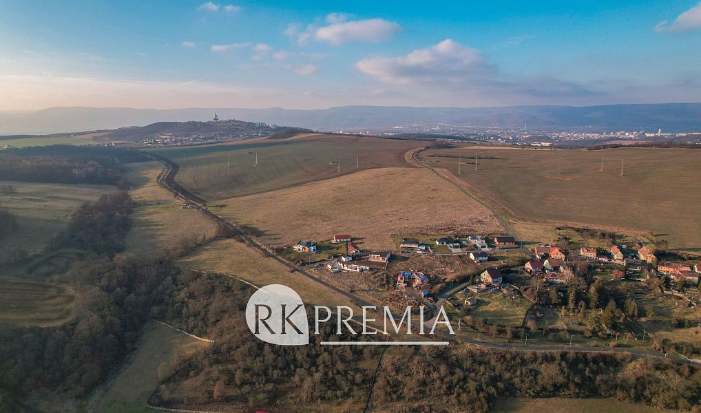 Prodej pole 99 231 m², Bžany – náhled fotky 7