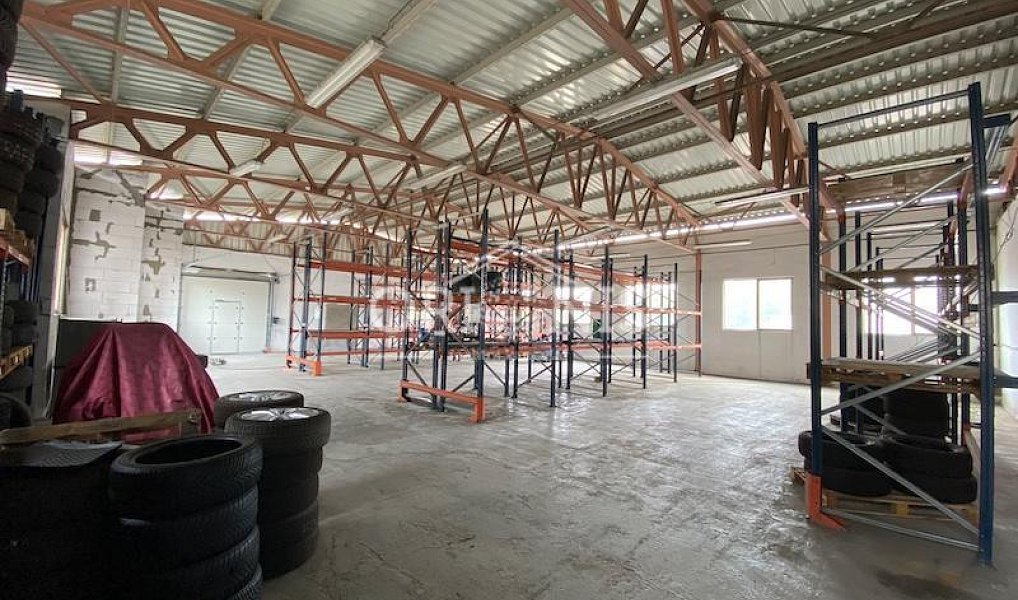 Pronájem skladovacích prostor 335 m², Chomutov – náhled fotky 2