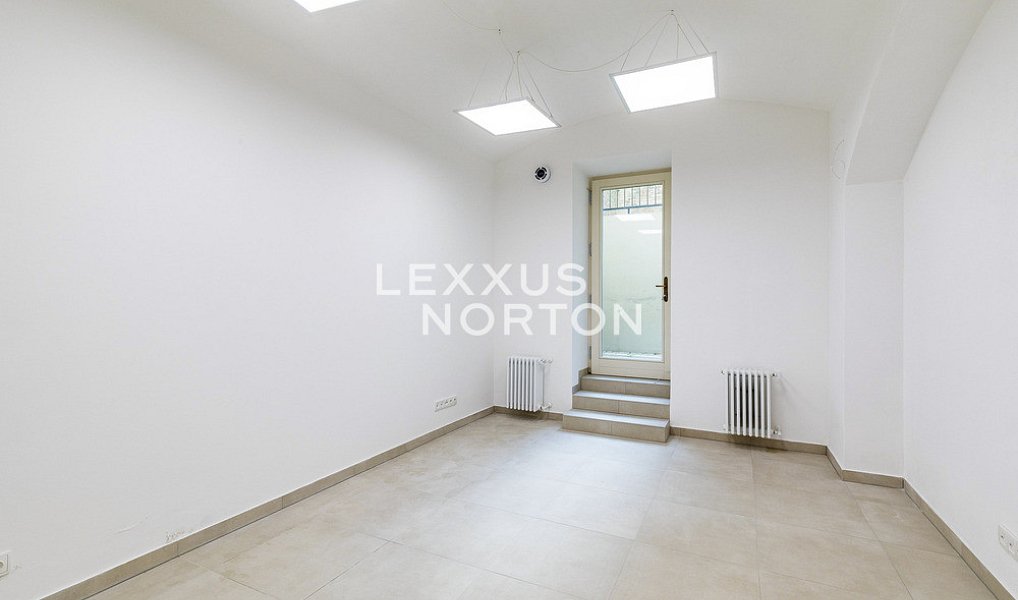 Prodej kanceláře 41 m², Praha – náhled fotky 2