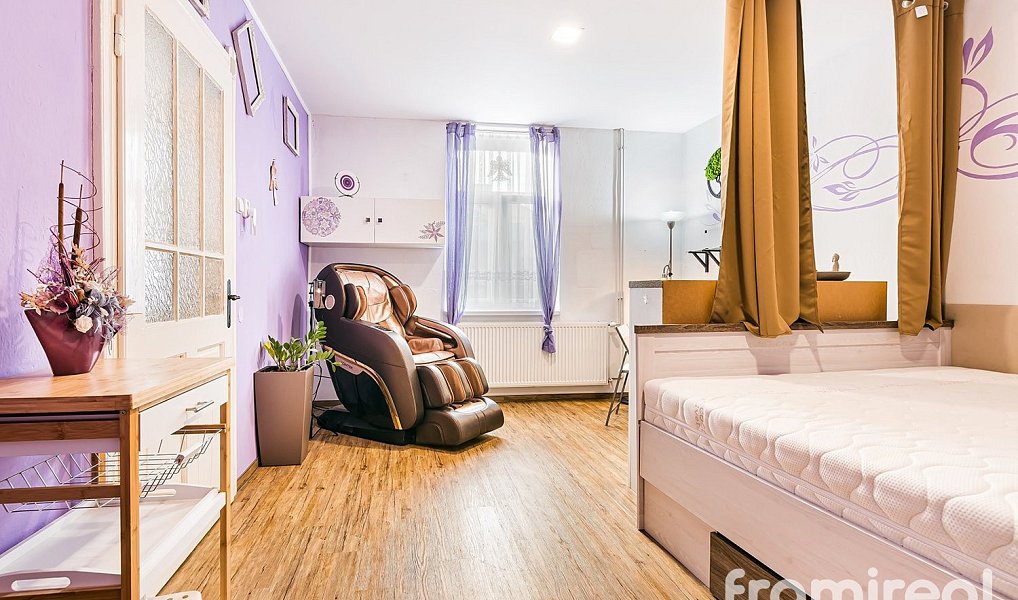 Prodej domu 250 m² s pozemkem 516 m², Strachotín – náhled fotky 3