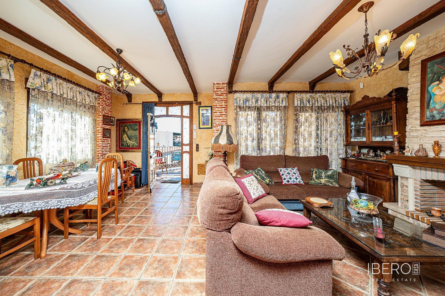 Prodej domu 270 m² s pozemkem 303 m²