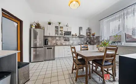 Prodej domu 367 m² s pozemkem 341 m², Hněvkovského, Beroun - Beroun-Město
