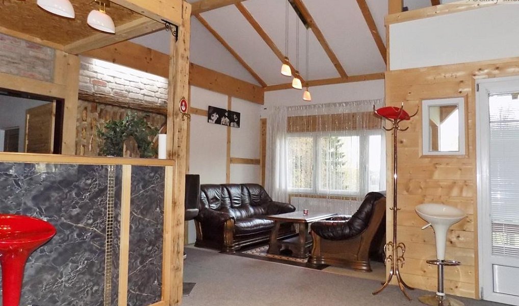 Prodej ubytovacího objektu 325 m², Lobendava – náhled fotky 9