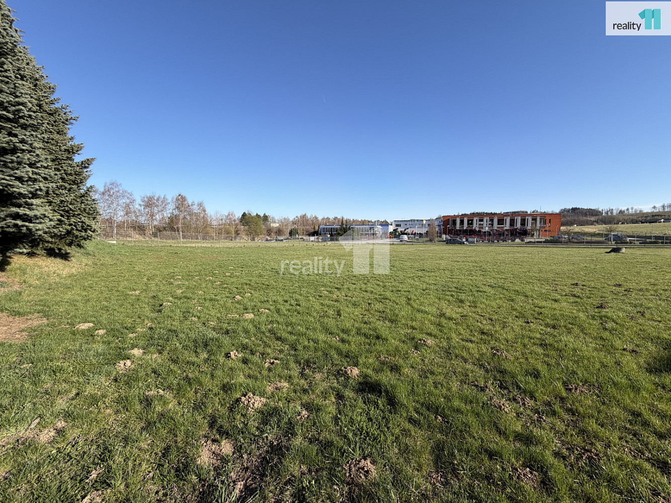 Prodej komerčního pozemku 2 833 m² – pohled 6