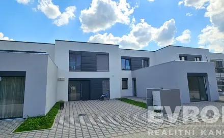 Prodej domu 121 m² s pozemkem 191 m², Družstevní, Sezemice, okres Pardubice