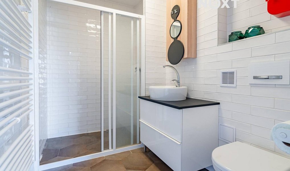 Prodej domu 1 400 m² s pozemkem 9 526 m², Křemže – náhled fotky 11