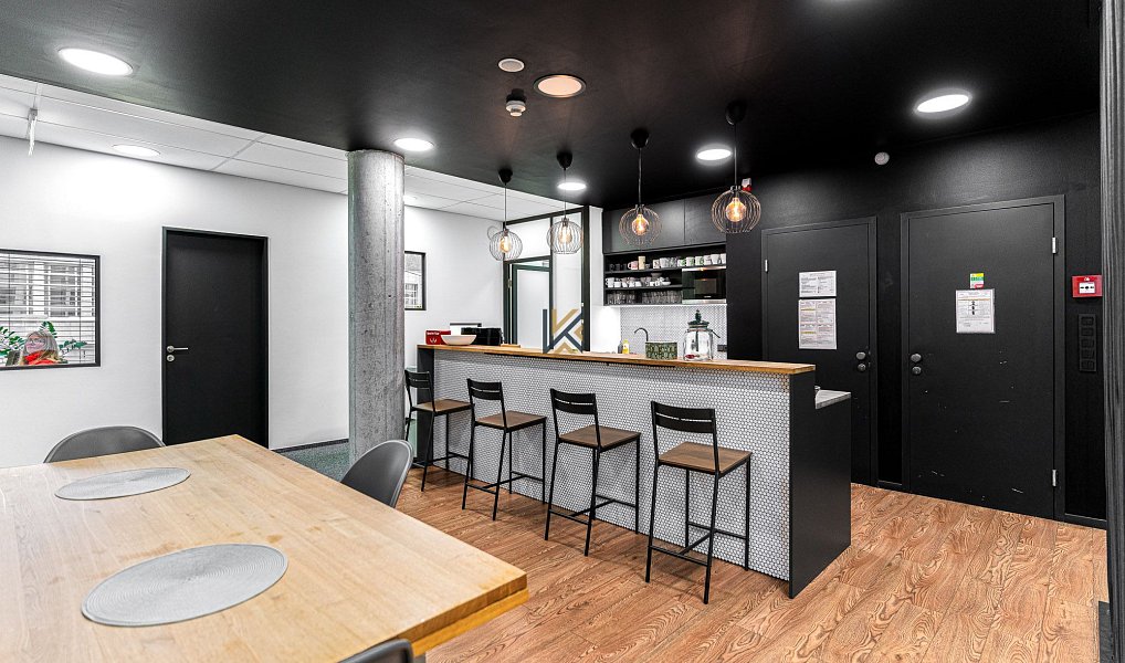 Pronájem kanceláře 539 m², Praha – náhled fotky 7