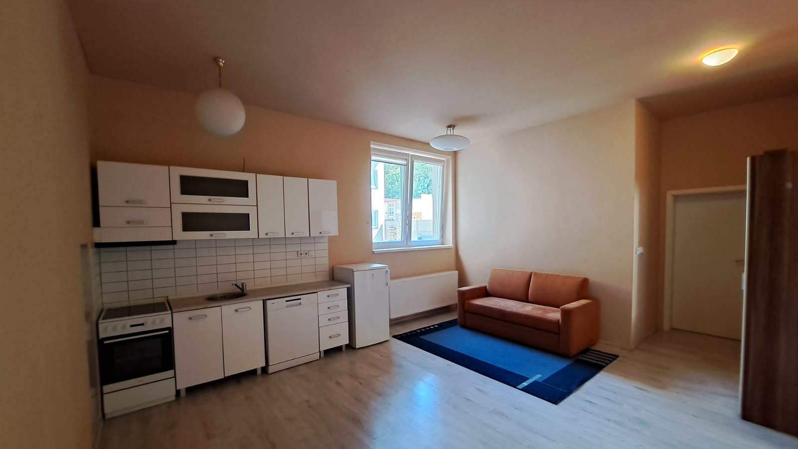 Pronájem bytu 2+kk 48 m² — photo 3