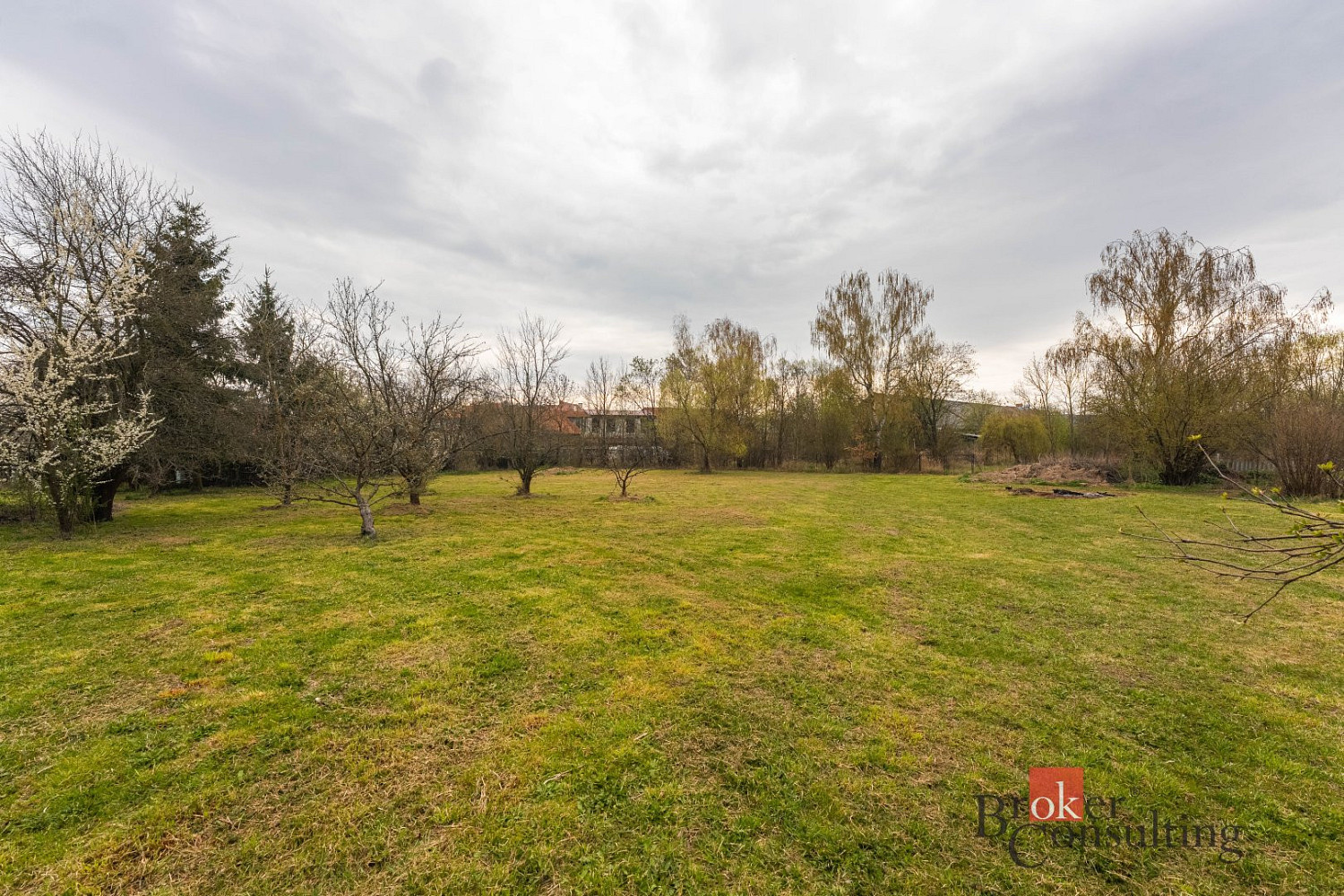 Prodej stavebního pozemku 1 821 m² – fotografie 5