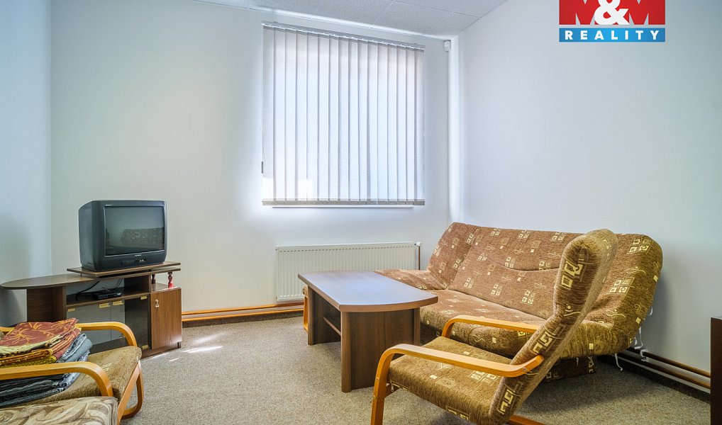 Prodej obchodních prostor 1 200 m², Kadaň – náhled fotky 15