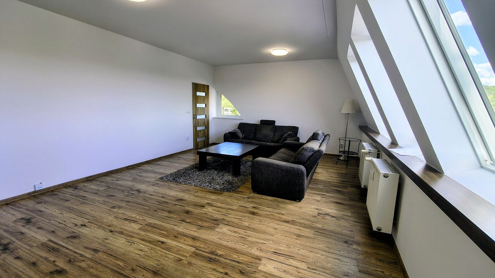 Pronájem bytu 3+1 88 m² – fotografie 5