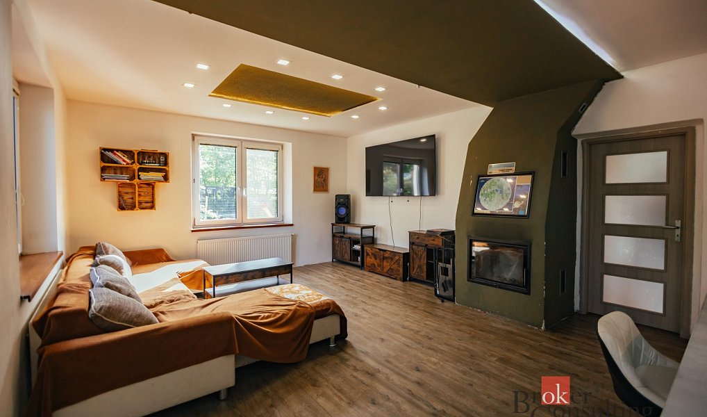 Prodej domu 160 m² s pozemkem 1 395 m², Skřivany – náhled fotky 7