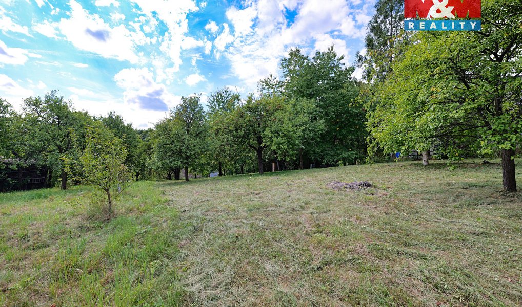 Prodej stavebního pozemku 1 303 m², Ptení – náhled fotky 9