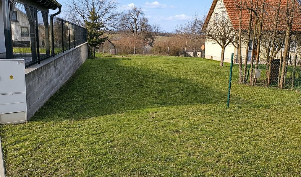 Stavební pozemek připravený k okamžité výstavbě Sedlec u Náměště nad Oslavou 623 m2 sítě na hr — foto 2