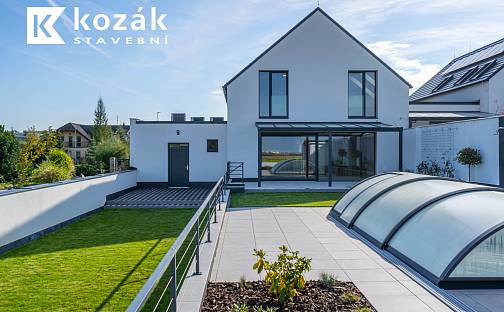 Prodej domu 250 m² s pozemkem 650 m², Zlatá, okres Praha-východ