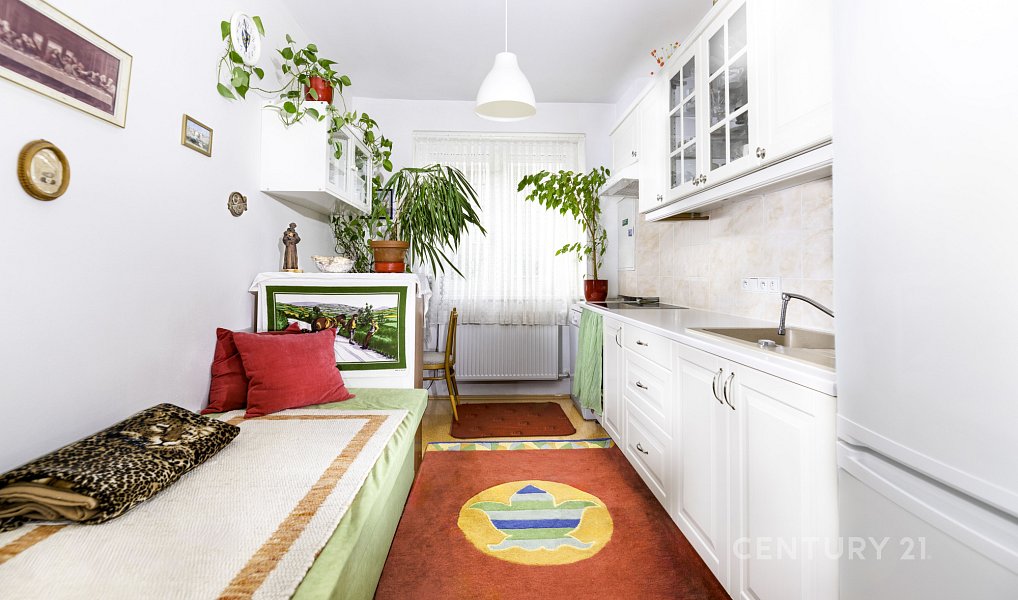 Prodej bytu 2+1 70 m², Praha – náhled fotky 2