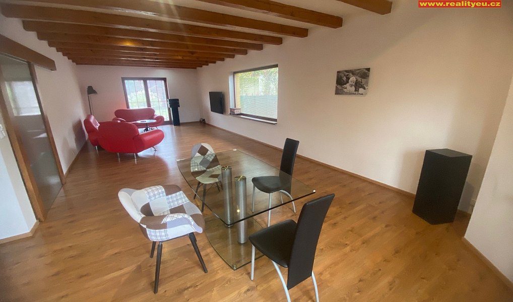 Prodej domu 177 m² s pozemkem 625 m², Mochov – náhled fotky 4